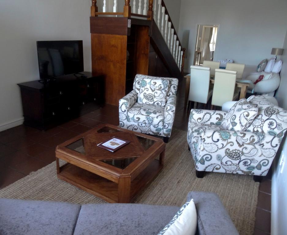 1932 House Bed And Breakfast Уолфиш Бей Екстериор снимка