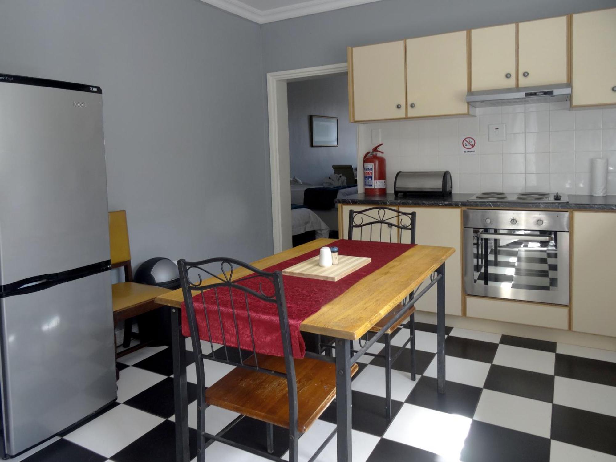 1932 House Bed And Breakfast Уолфиш Бей Екстериор снимка