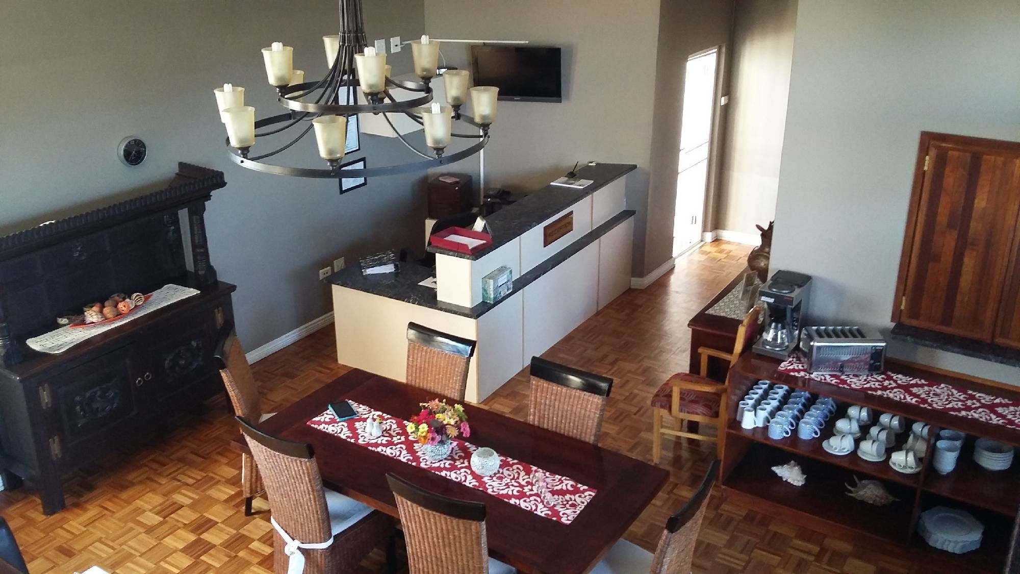 1932 House Bed And Breakfast Уолфиш Бей Екстериор снимка